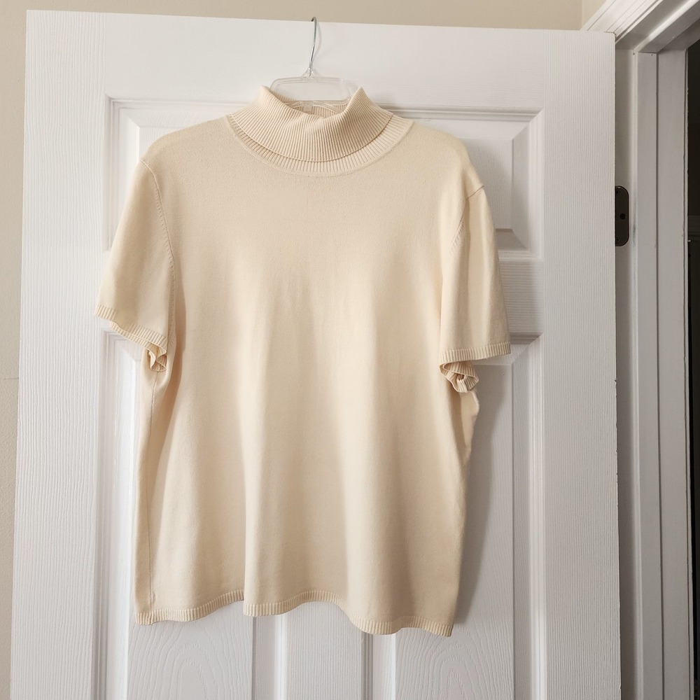 Women's S/S Turtleneck Sweater by Judith Hart Silk/Nylon in Ivory Size XL